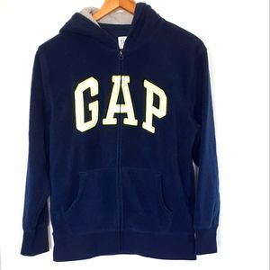 Gap sweater